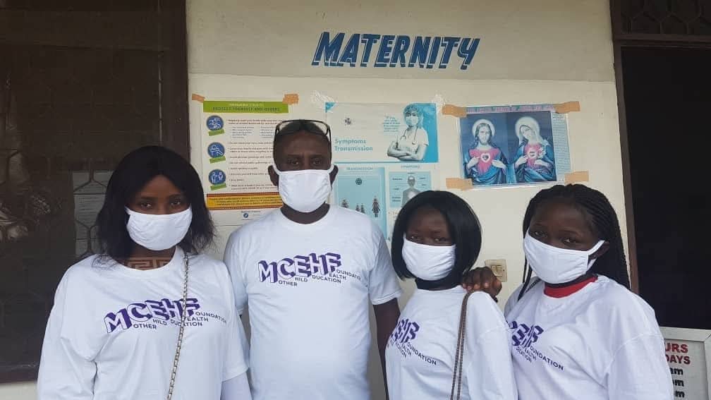 Mothers receiving hygiene kits
